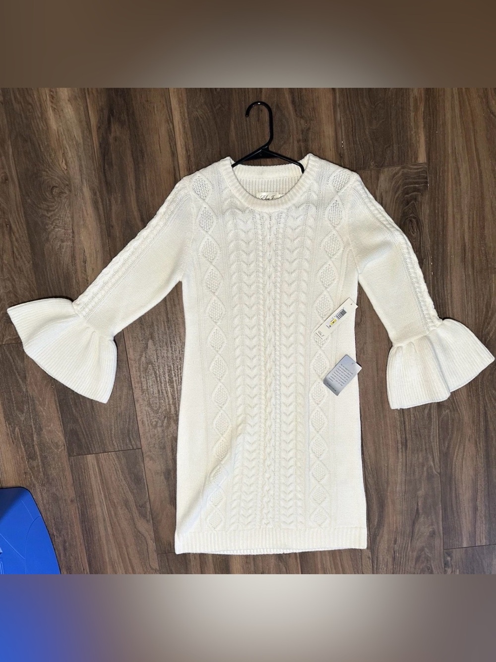 Eliza J Cream Sweater Dress NWT Medium M Brand new